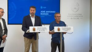Elche documentará las técnicas tradicionales del oficio de palmerero para garantizar su conservación