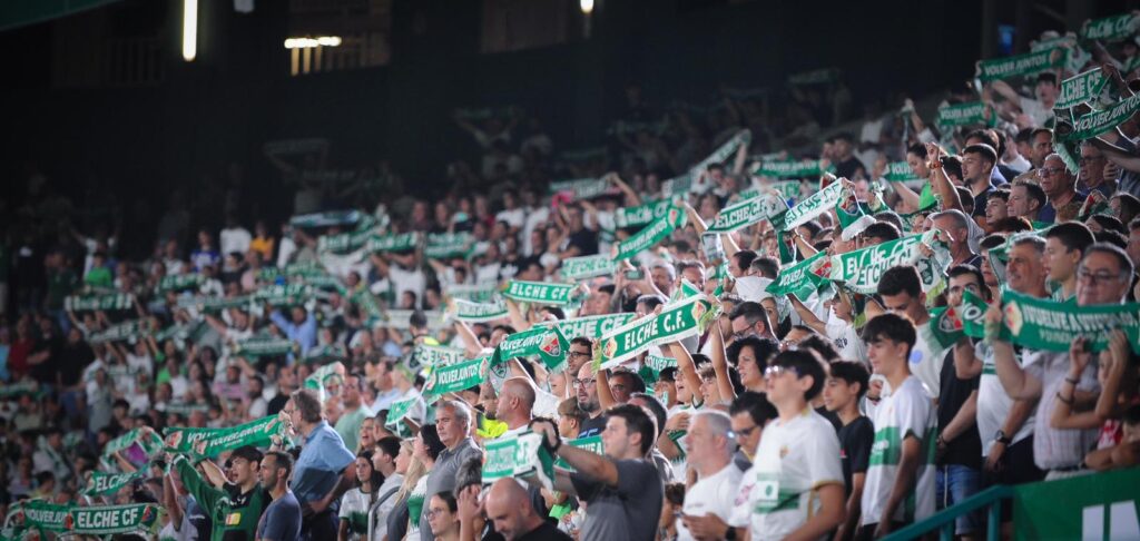 La venta de carnets seguirá abierta hasta el siguiente partido en el estadio Martínez Valero, frente al Granada CF