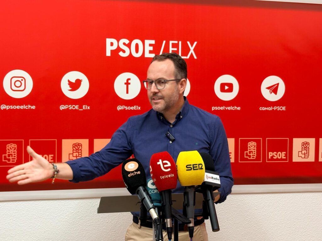 El PSOE de Elche critica la invitación a Albiol, al que califica como «el alcalde más racista de España»