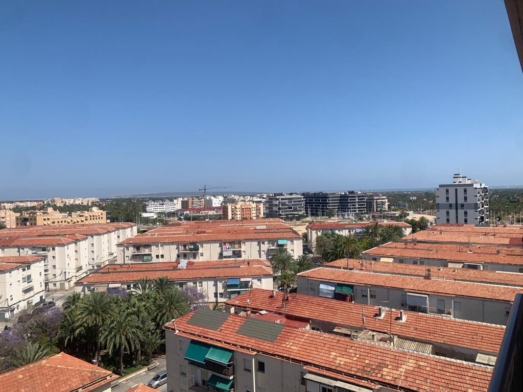 El Ayuntamiento de Elche ejecutará la demolición del bloque 8 de San Antón a través del ARU, sin recurrir a subvenciones directas a los vecinos