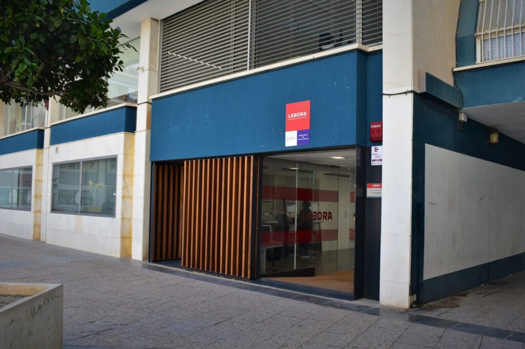 Elche se prepara para los nuevos empleos del calzado con formación en inteligencia artificial y tecnología