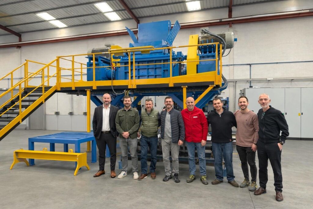 Alpha Recyclage refuerza su capacidad de tratamiento de NFU con tecnología de RECYCLA, desde Elche hacia Francia