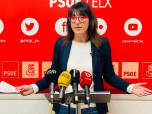 El PSOE critica el gasto municipal en protocolo y actos religiosos durante 2024 y 2025