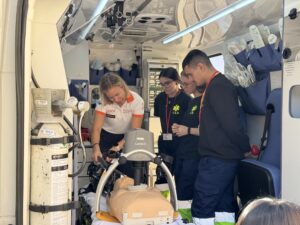 Elche enseña a la ciudadanía a salvar vidas con talleres de reanimación cardiopulmonar