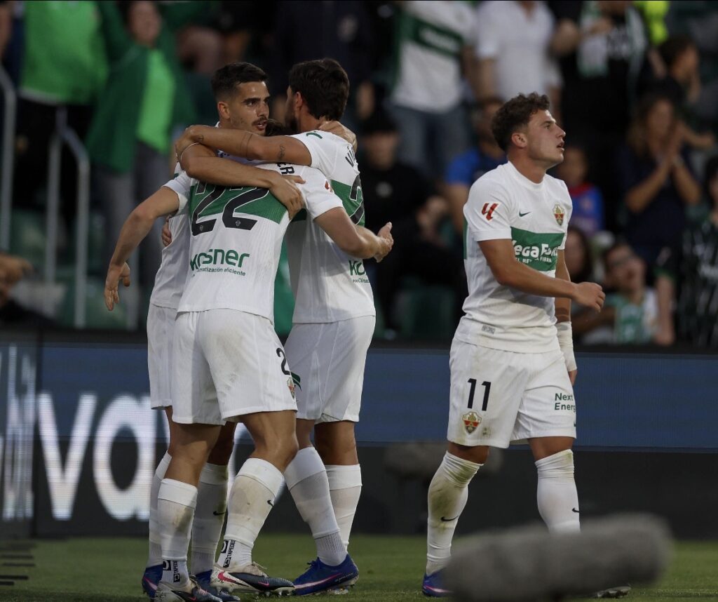 El Elche coge aire y sale del descenso con una renta de dos puntos ...