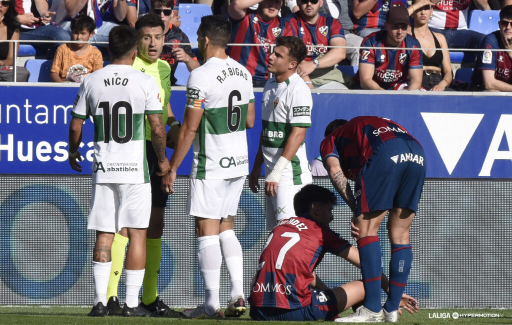 El Elche llega a las dos últimas jornadas fuera de ascenso directo y ...