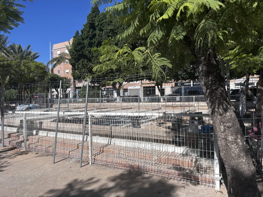 Elche proyecta la mejora y renovación de los parques infantiles