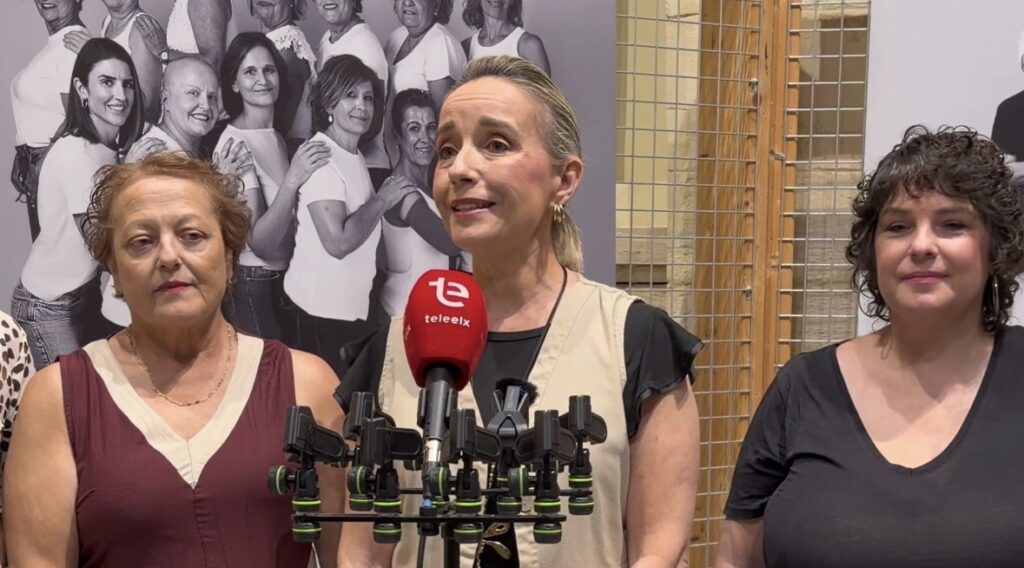 ‘Más allá de la piel’: Elche pone rostro a las historias detrás del cáncer de mama