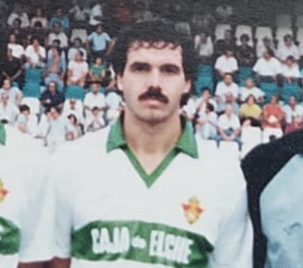 Javi Rodríguez: “Ir al Elche fue un sueño para mí; logramos ascender a Primera y tengo unos recuerdos magníficos de la gente”