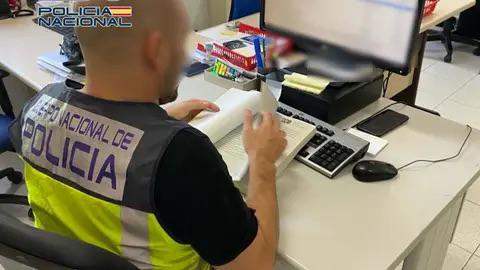 Detenido en Elche por robar más de 450 metros de tuberías de gas en azoteas y calles