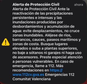 Protección Civil activa una alerta urgente por las fuertes lluvias y las inundaciones en la Comunitat Valenciana