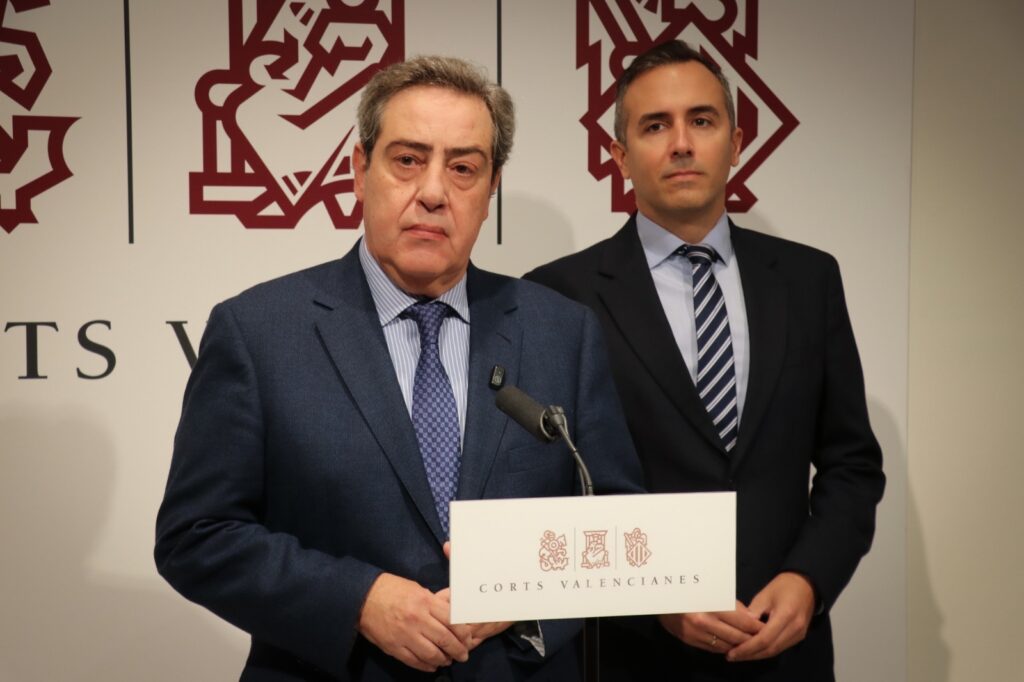 VOX plantea eliminar los impuestos de la primera vivienda y liberalizar suelo para aumentar la oferta