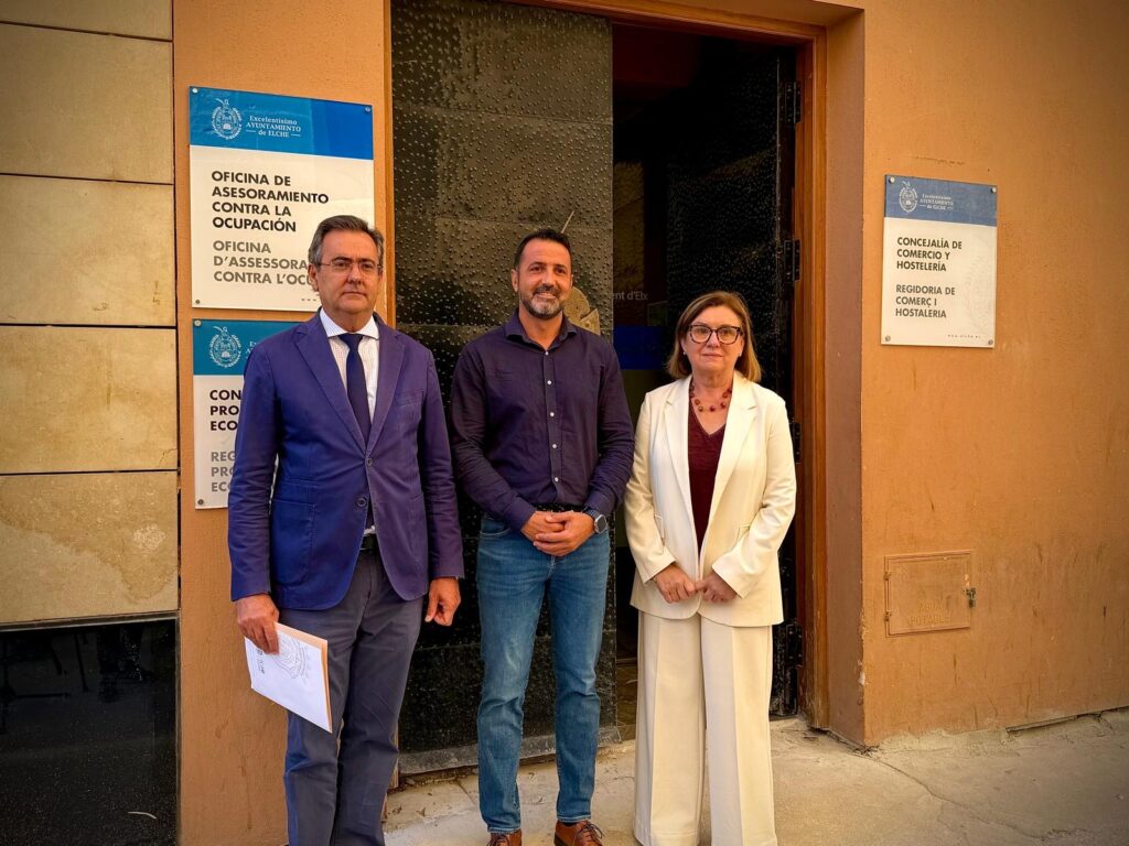 VOX impulsa en Elche una nueva oficina municipal de asesoramiento frente a la ocupación