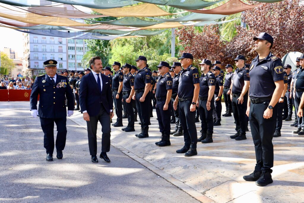 San Rafael reúne a la Policía Local de Elche para reconocer 199 actuaciones y servicios