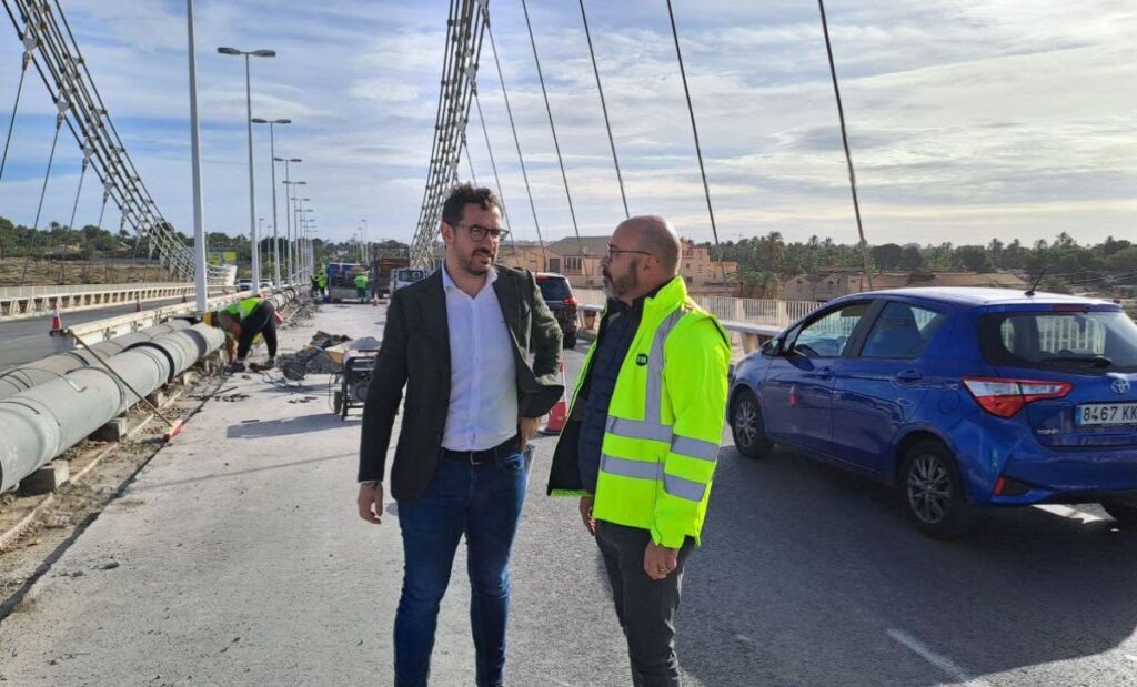 Elche prepara una inversión de 2,5 millones para reparar la rotonda del Puente de Bimilenario