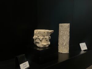 Hallan en los Baños Árabes de Elche el primer capitel islámico descubierto en la ciudad
