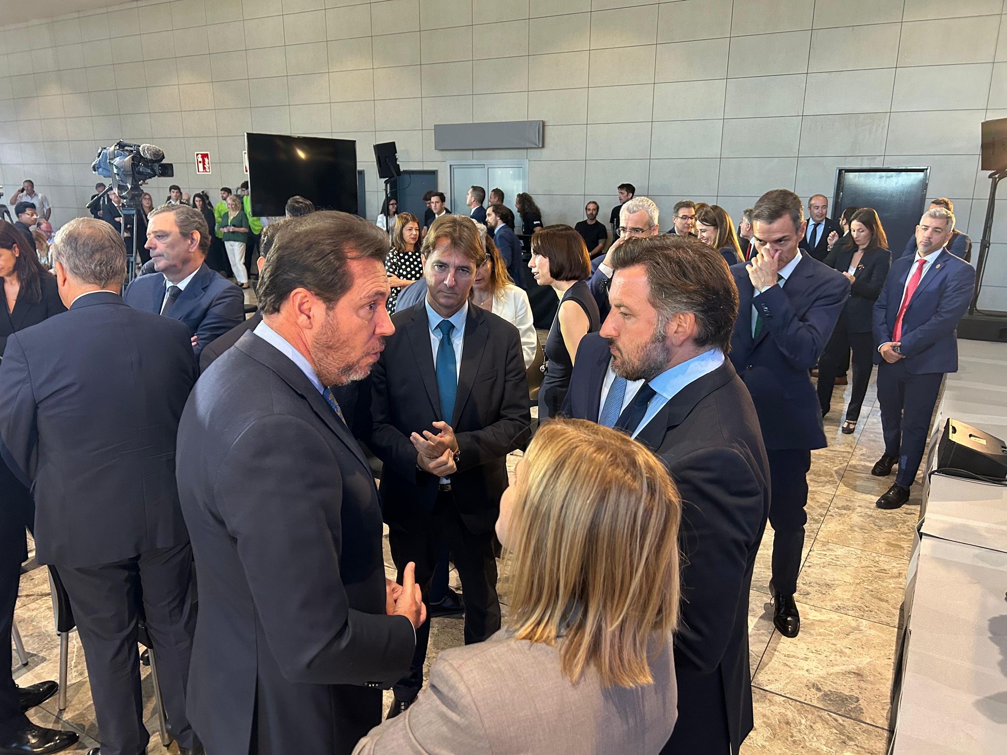 El alcalde de Elche exige al Gobierno la conexión ferroviaria con el ...