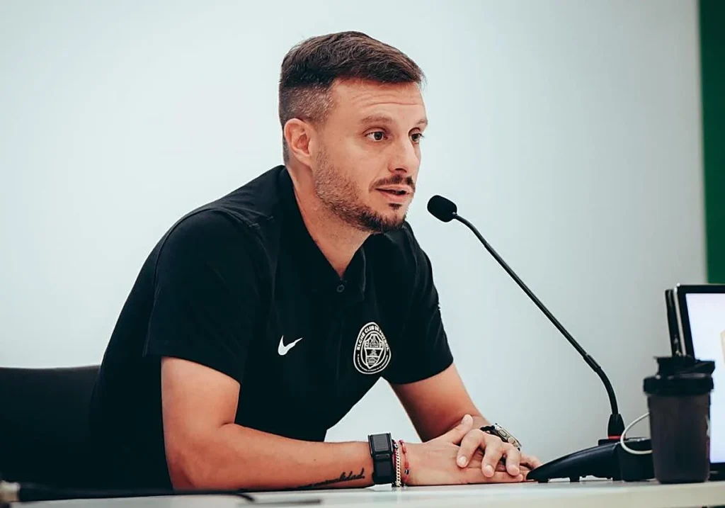 Anselmi: “El hecho de competir como lo hicimos en San Mamés nos provoca cierta fortaleza para contrarrestar al Real Madrid”